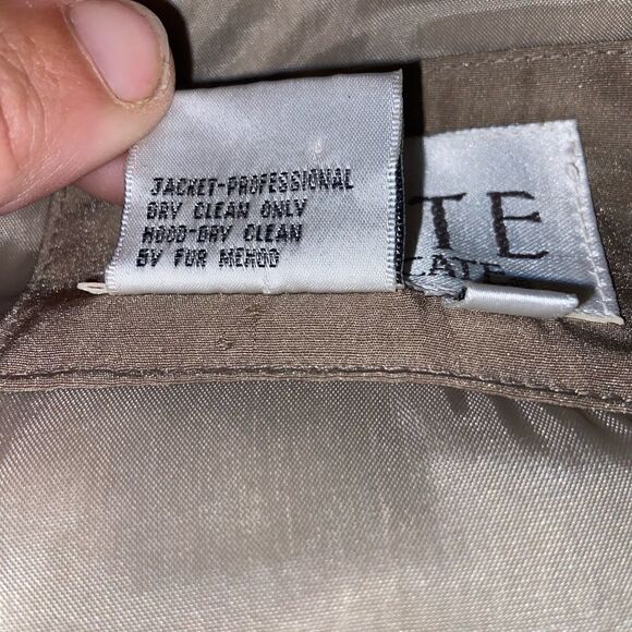 Down feather Hooded winter jacket size meduim - Picture 4 of 8